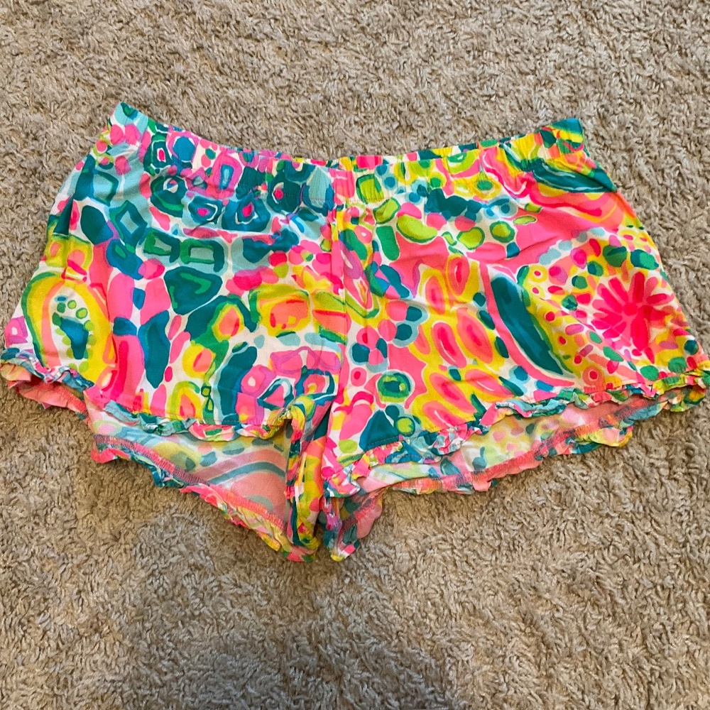 Lilly Pulitzer 2” Ruffle Shorts. Size M Rayon.
